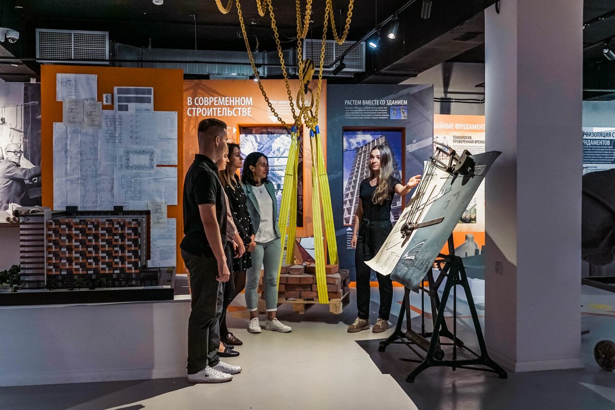 Выставка современный город. Выставка Мосбилд 2023. Выставка MOSBUILD. Выставка дизайнеров. Стенд на выставке