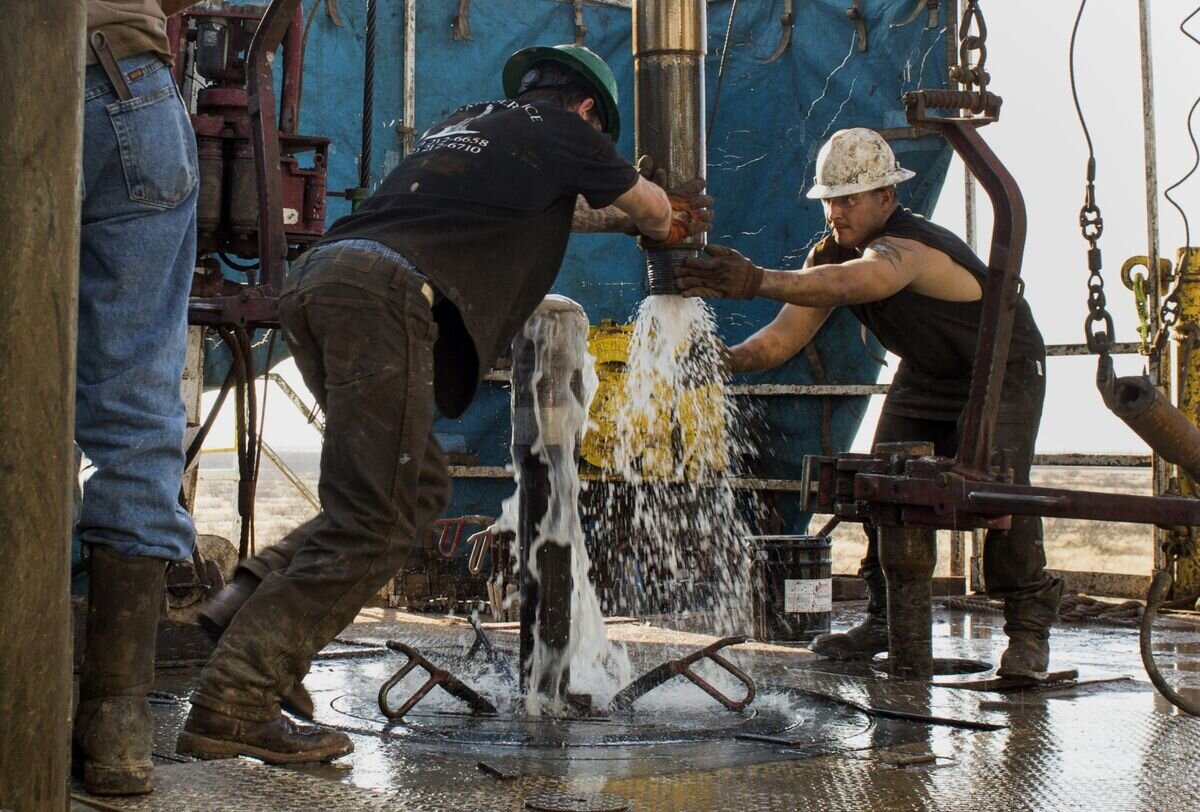 Картинки про нефтяников