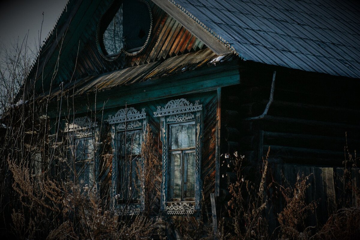 unsplash.com - free заброшенный дом