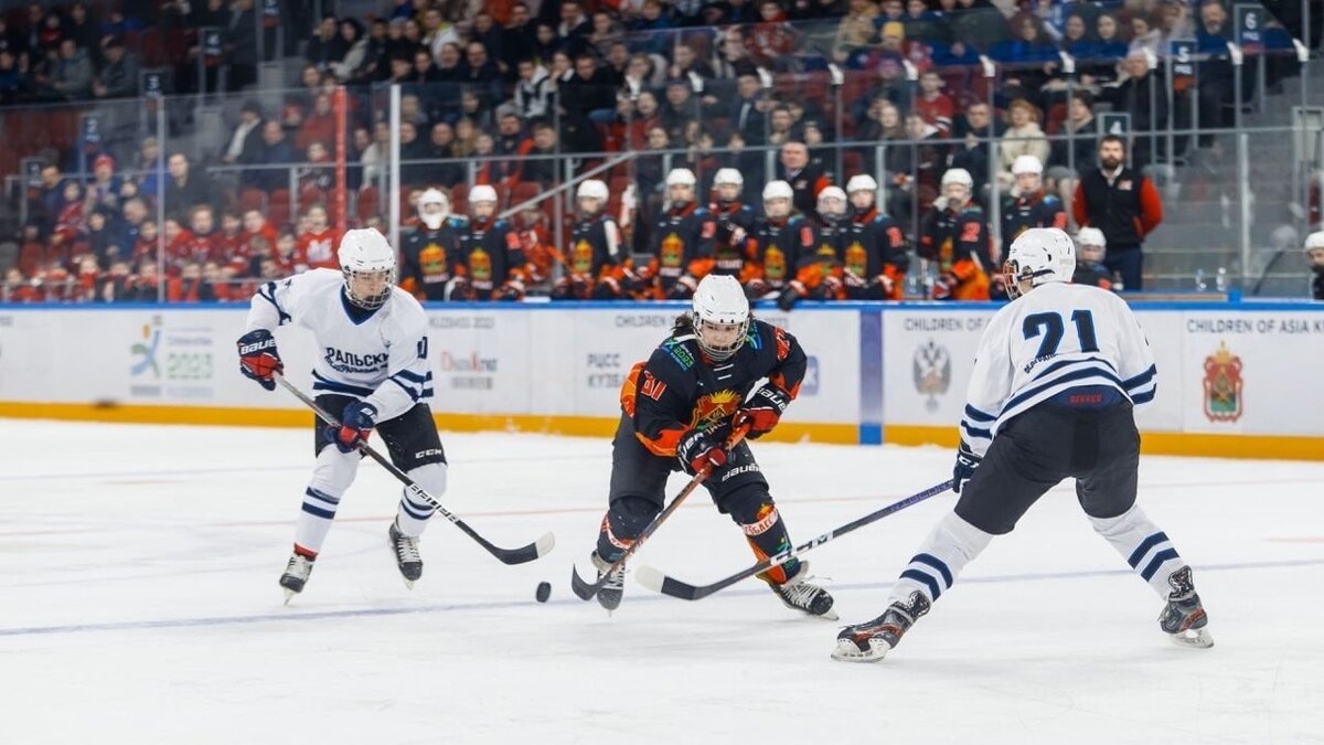    Югорские хоккеисты одержали победу на турнире «Дети Азии»