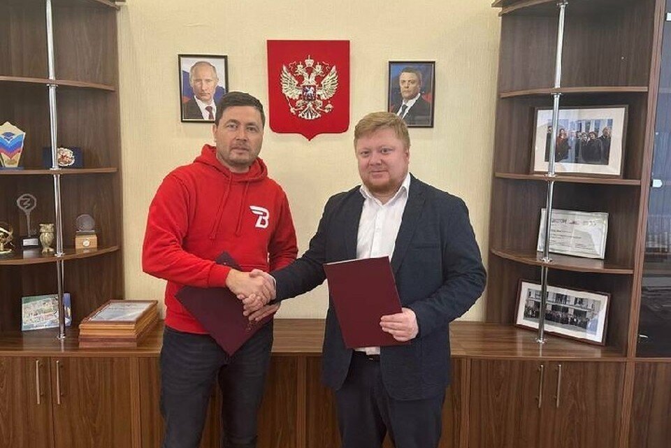     Молодежь Республик сможет найти себе наставников. Фото: пресс-службе Минобрнауки ЛНР