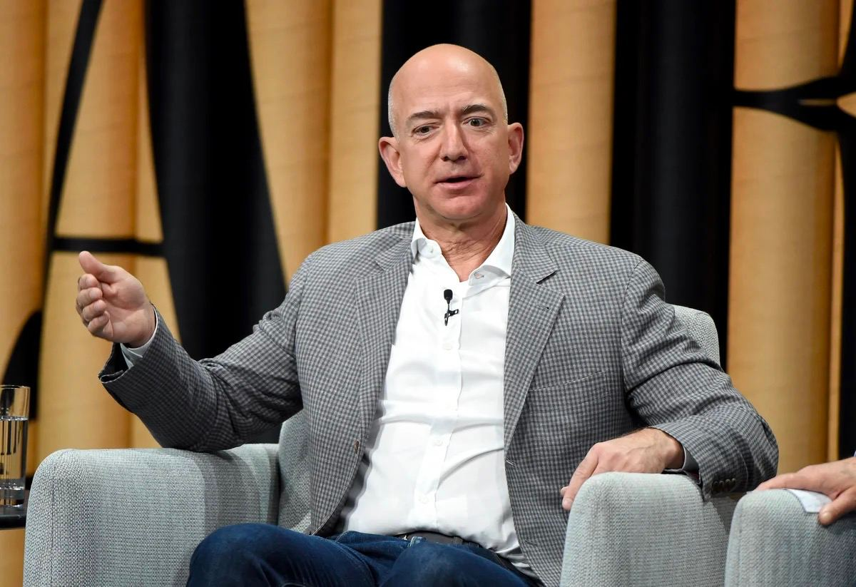 Найти создателя. Джефф Безос покинул пост гендиректора Amazon