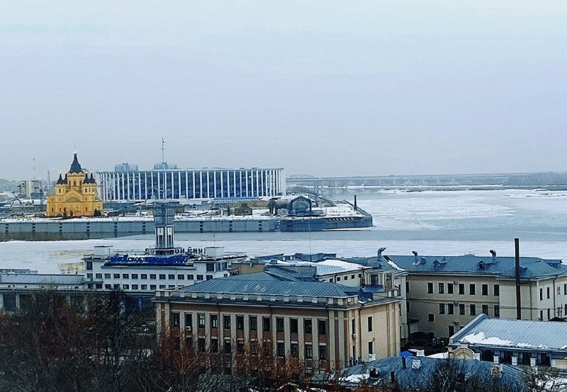 Нижегородская Стрелка "ледоколом" пробивает зиму Среднего Поволжья. Фото: ИА "Открытый Нижний".