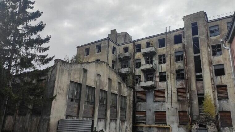     «Дом чекиста», имеющий статус ОКН, в Нижнем Новгороде отреставрируют путем приспособления под современное использование. В здании расположатся жилые помещения и общественные пространства. Об этом NewsNN сообщили в региональном минимущества.