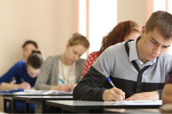    Фото: пресс-служба Минобрнауки РФ