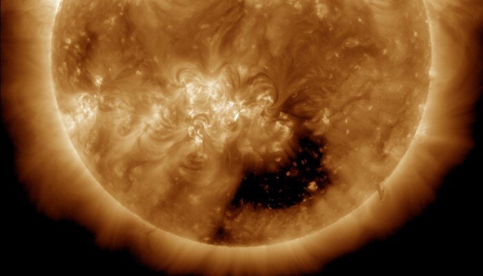 Фото взято с сайта Лаборатории солнечной астрономии https://tesis.xras.ru/magnetic_storms.html