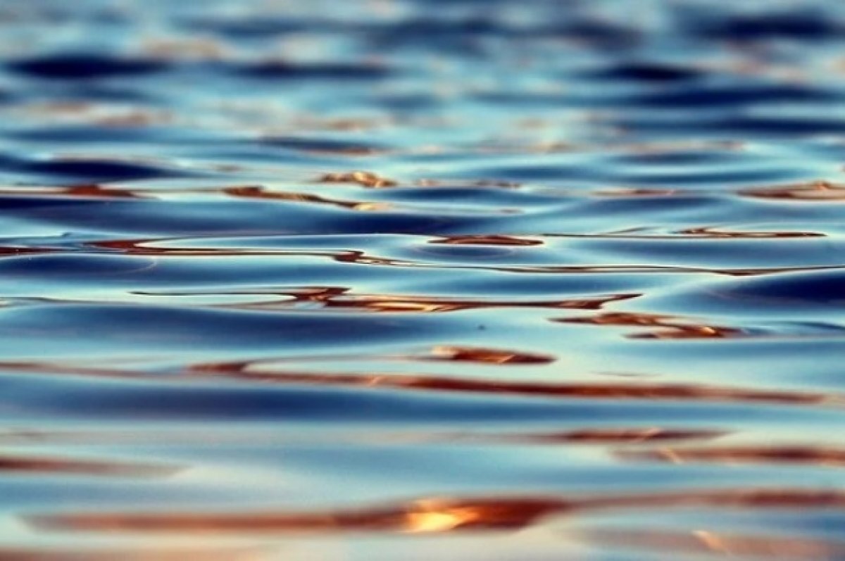    В Орске затопило стоянку и часть проспекта Ленина в районе гипермаркета «Лента»