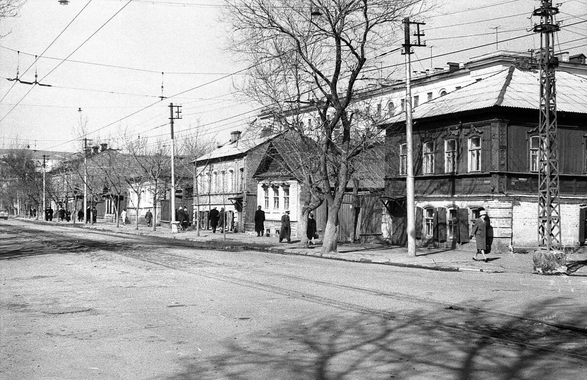 Вавилова астраханская саратов фото