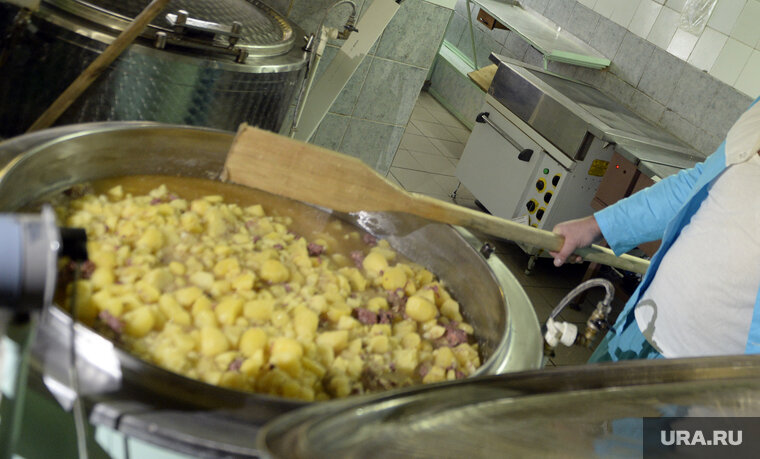    В пермской колонии проверят, чем кормят заключенных