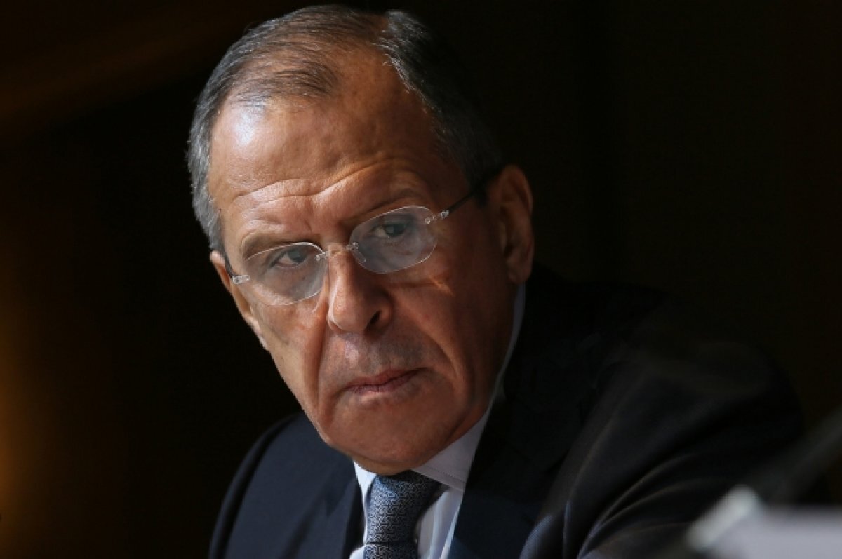    Лавров рассказал, о чем регулярно предупреждает западных коллег
