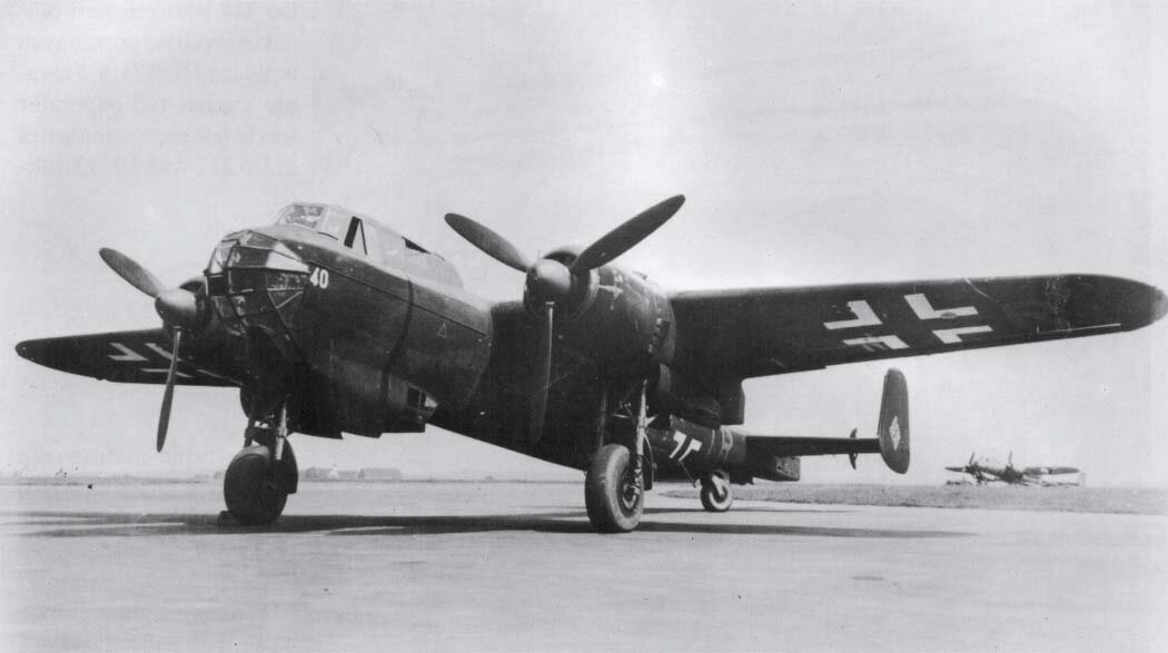 Немецкий бомбардировщик Dornie Do. 217E-1. Источник фото: http://www.airwar.ru/
