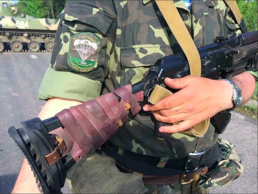 Зачем опытные солдаты носят ножницы на бронежилете? | МУЖСКАЯ ...