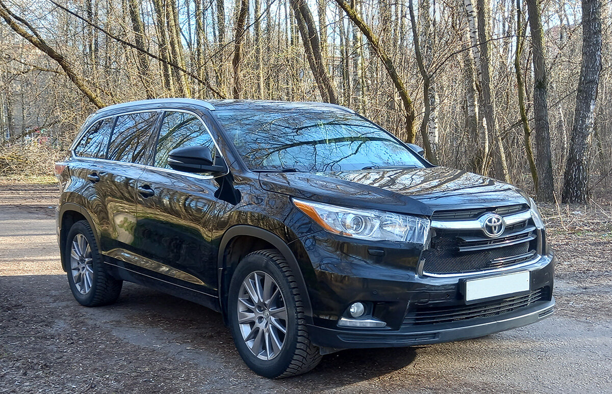 Toyota Highlander 2023. Хайлендер 2014 без хрома. Хайлендер 18 года. Колеса хайлендер.