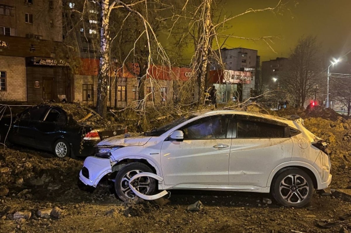    В Белгороде движение на улице, где образовалась воронка, восстановят к утру