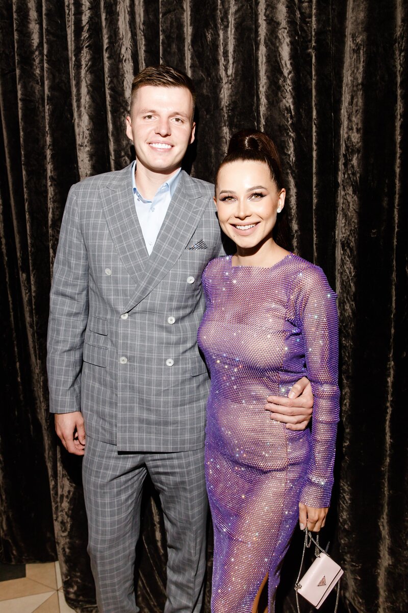    Артем и Валерия Чекалины