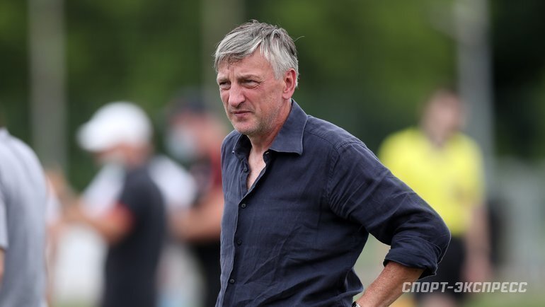    Главный тренер 2Drots Дмитрий Кузнецов.Федор Успенский