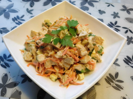 Салат «Обжорка» с курицей