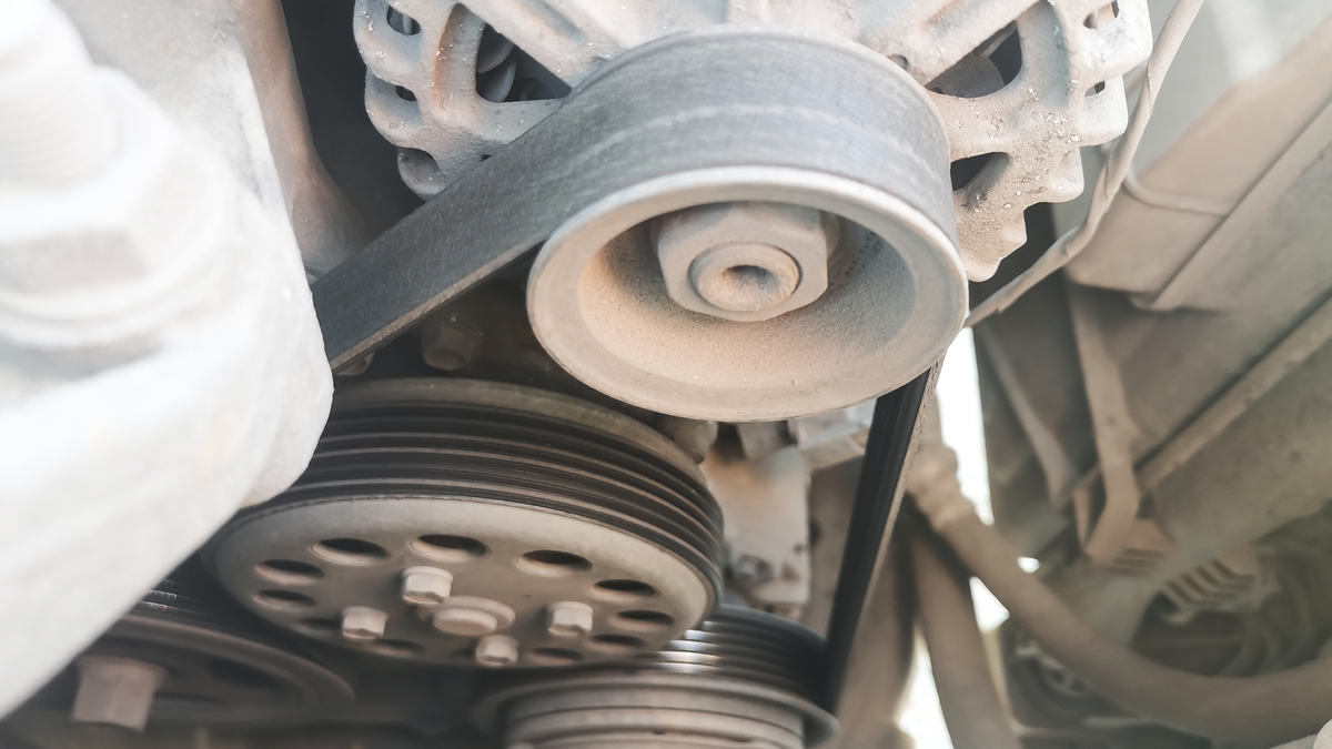 Автослесарь на СТО рассказал про «злые шутки» ремня ГРМ