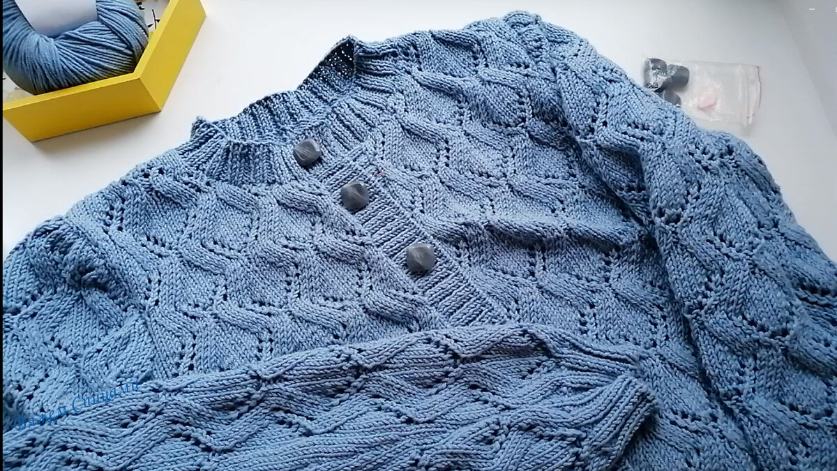 Вот такая кофточка получилась