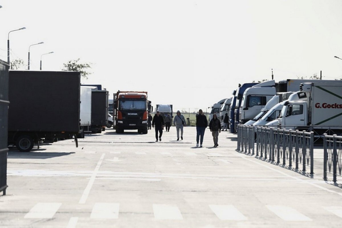    Керченская паромная переправа работает в штатном режиме