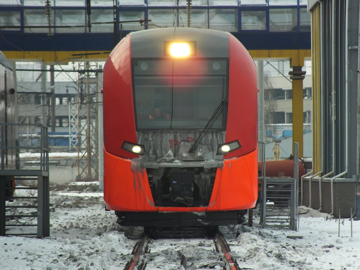 Электропоезд "Ласточка" в депо