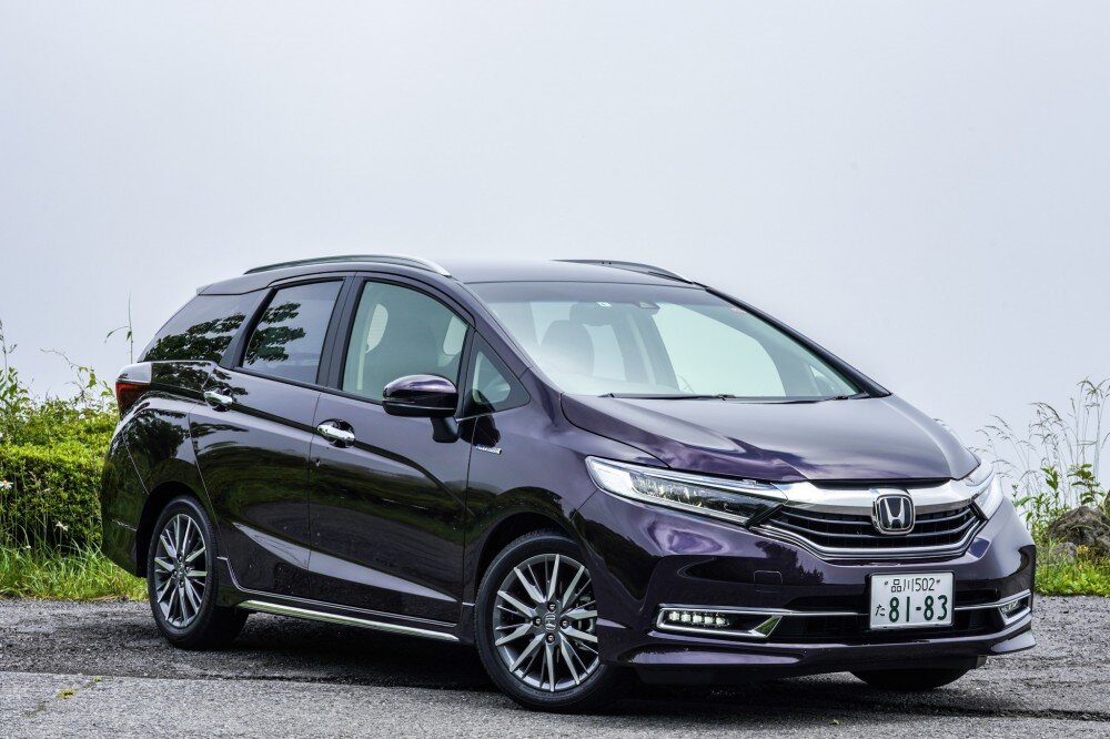 Honda Shuttle 2019. Хонда шаттл 2019 гибрид. Хонда шаттл Рестайлинг 2019. Honda Shuttle 2019 салон.