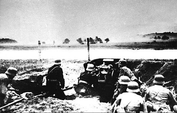 Немецкая противотанковая пушка на Ельнинском выступе