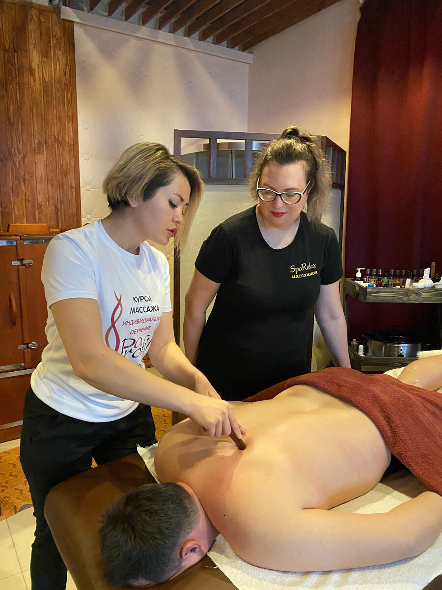 Наргиза Салеева с 2008 года руководитель СПА-салона в г. Пенза и преподаватель массажа 