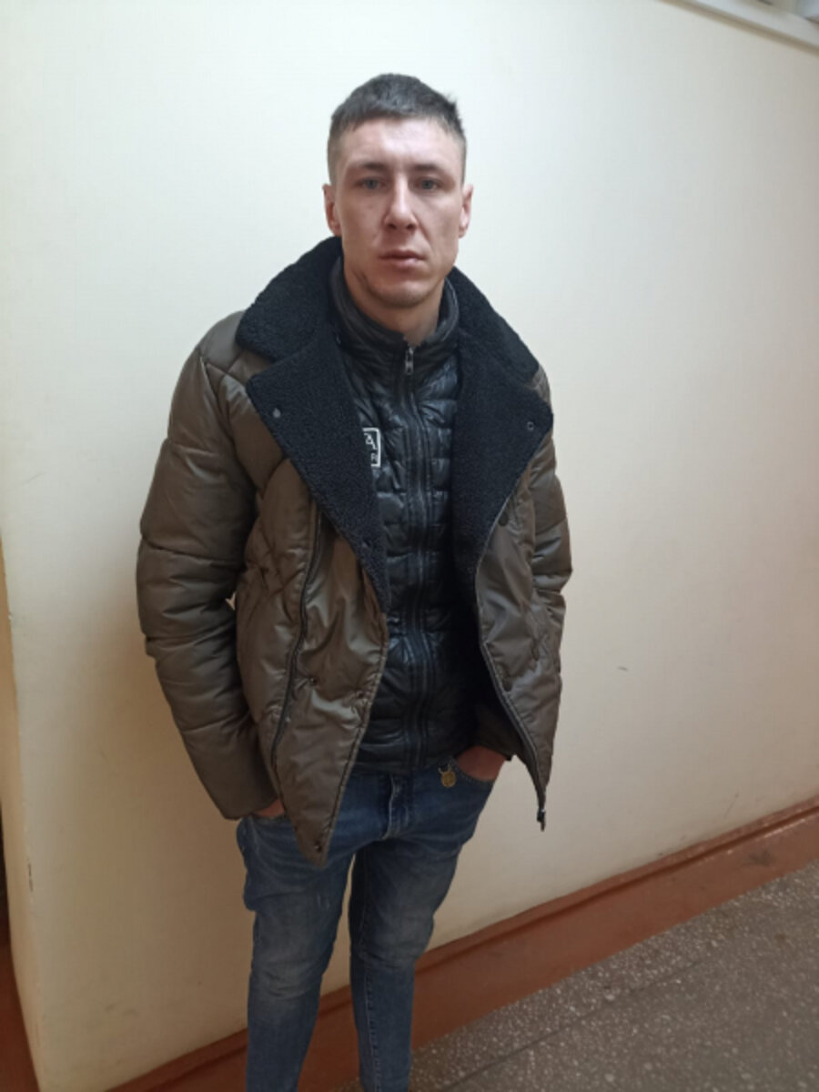 Денис какой то!! 8 984 199 8051 