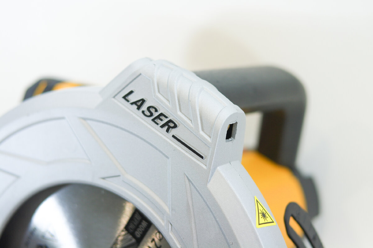 Обзор циркулярной пилы Denzel CS-210