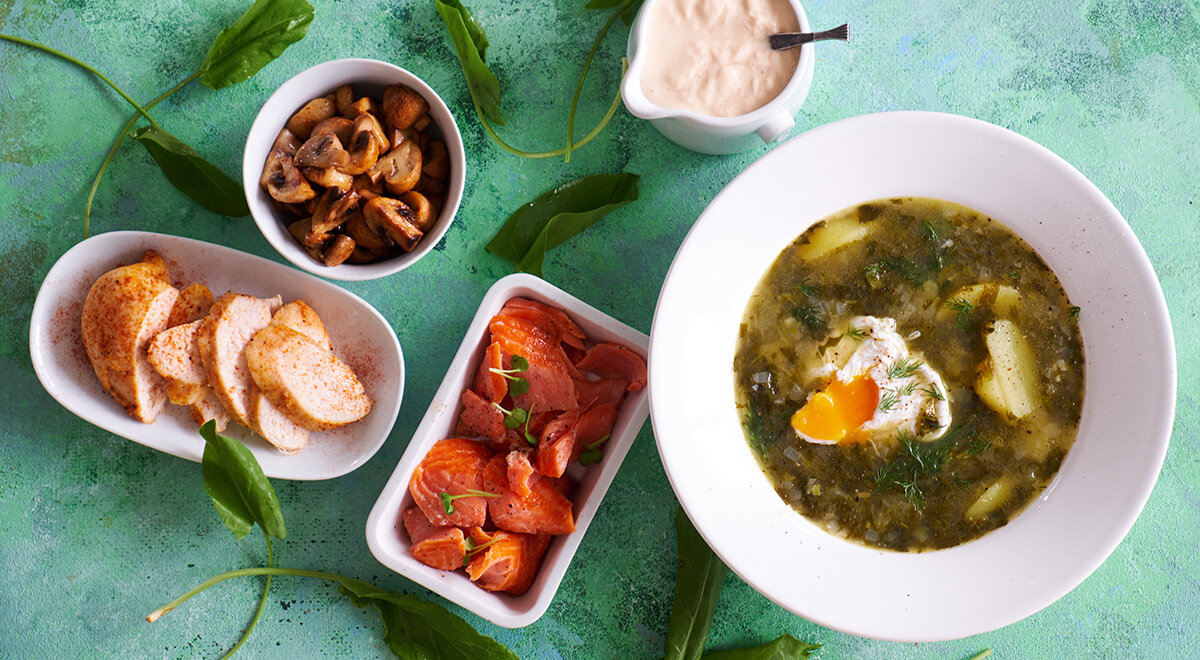 Щавелевый суп с добавками