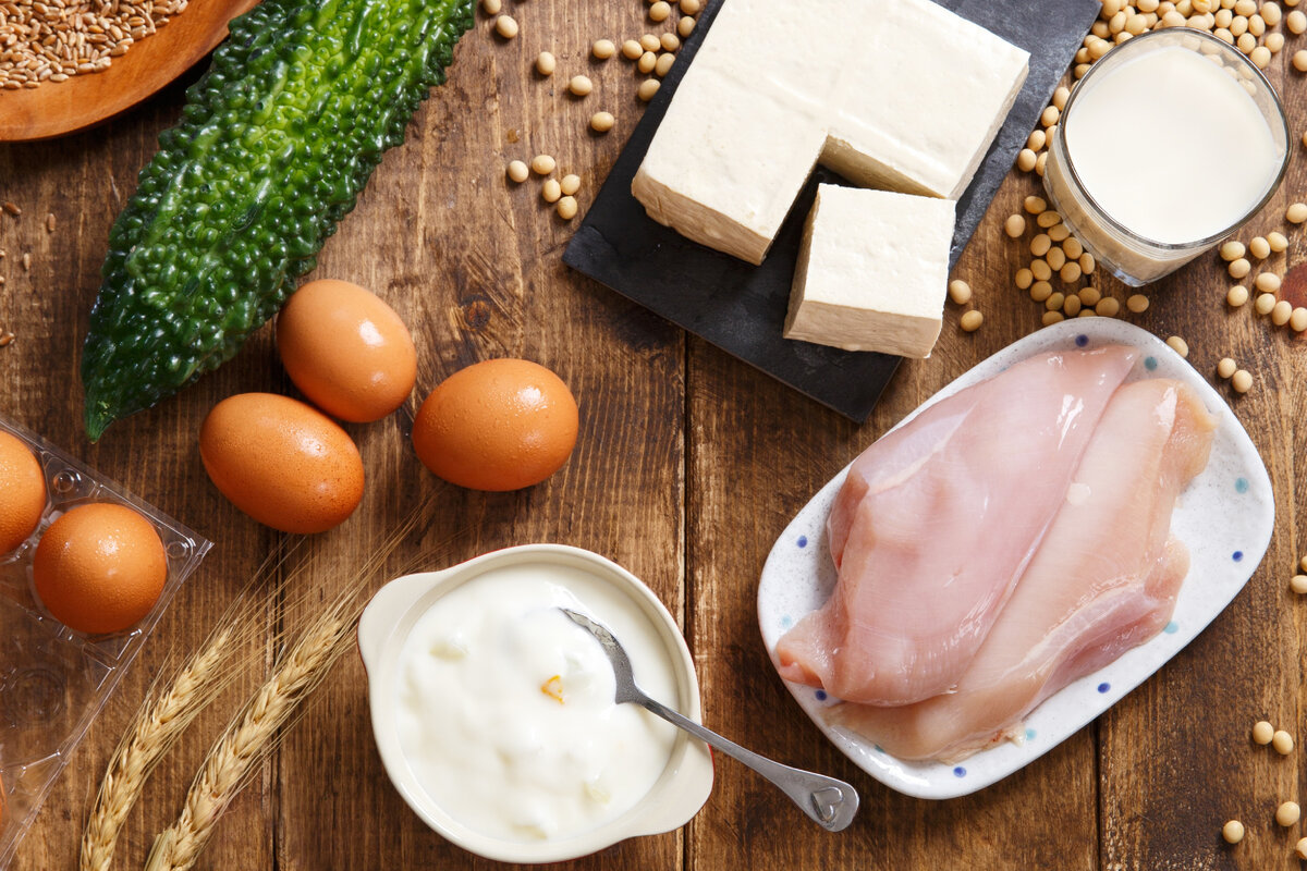 Автор и правообладатель данного изображения: https://wallbox.ru/food/syr-ajca-moloko-zerno-kurica-jogurt-krupa-file-w89141/download