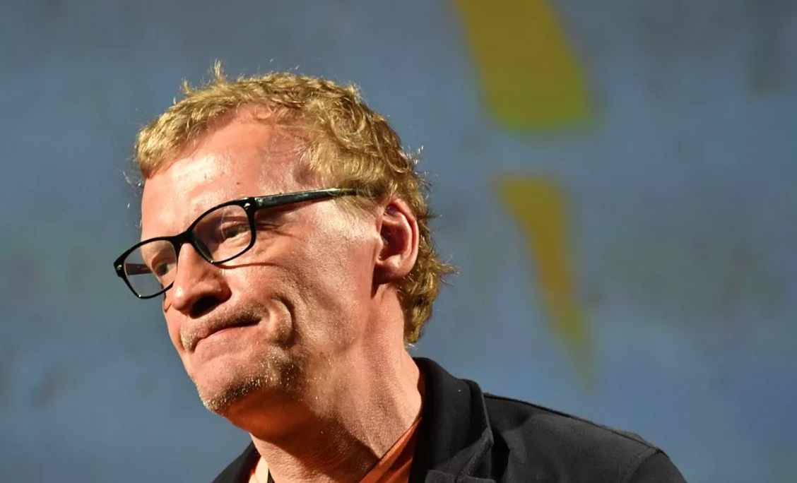 артист сбежавший