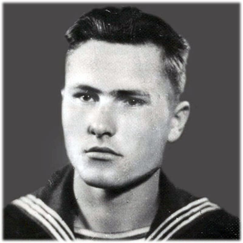 В. Шукшин на флоте