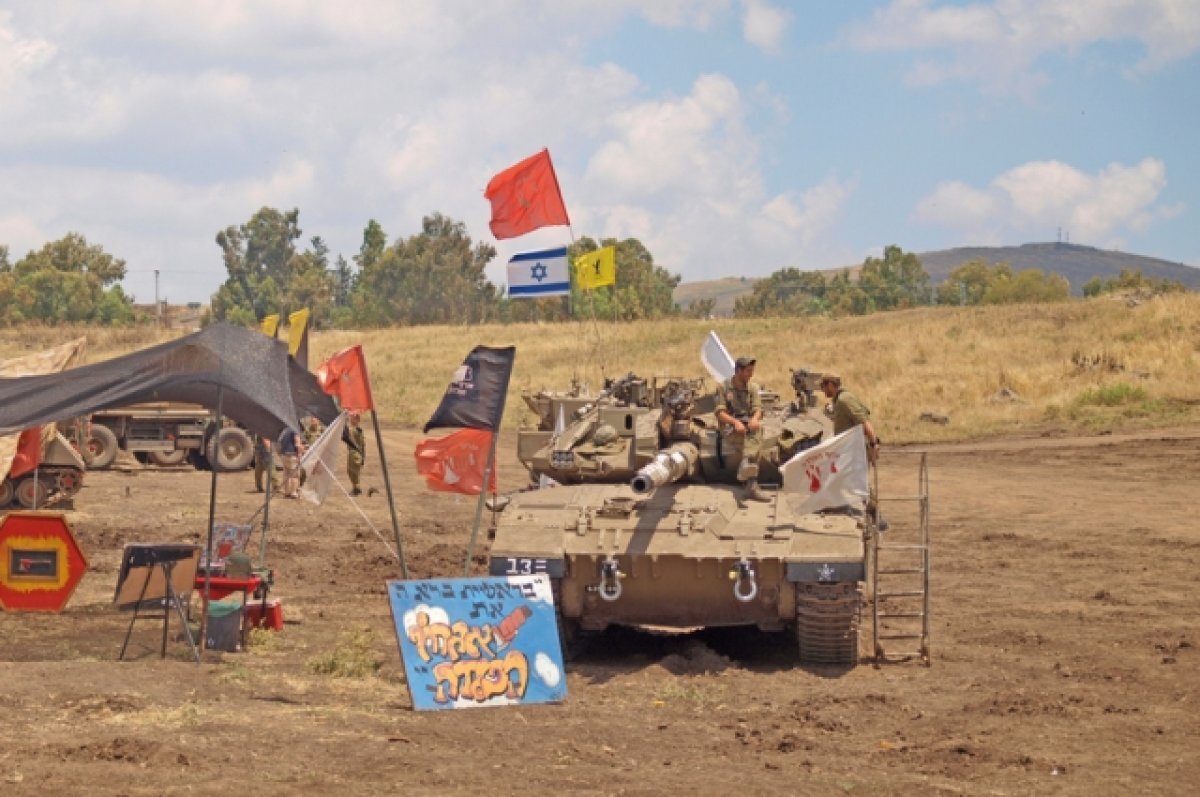    Израильский танк Merkava на Голанских высотах (Сирия).