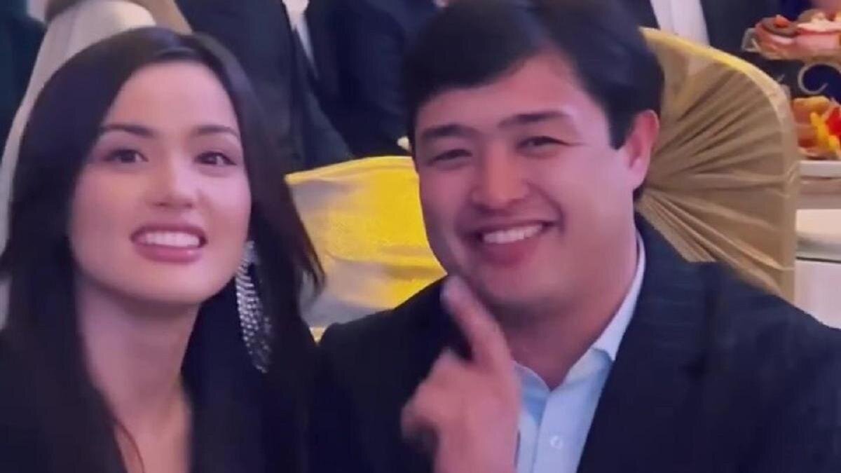    Акбота Сейтмагамбет и Адилет Жаугашар:instagram.com/akbotanurabaykyzy