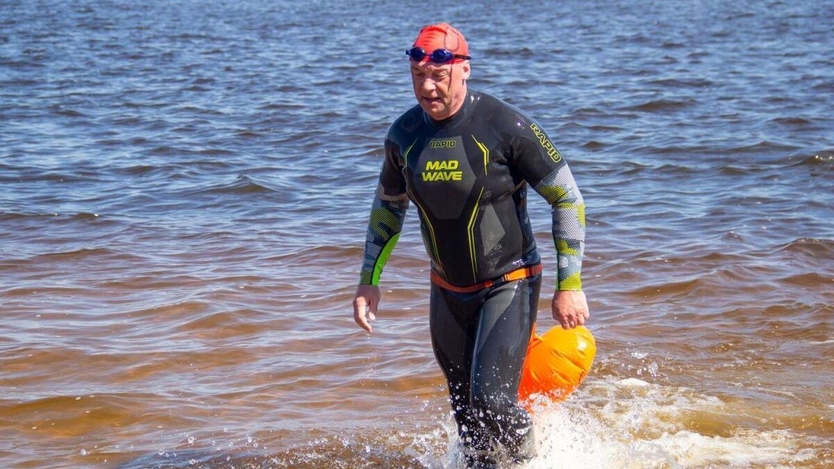     Прокурор Чувашии Андрей Фомин погиб во время массового заплыва Chebswim на дистанцию через реку Волга. Об этом сообщает Telegram-канал Baza.