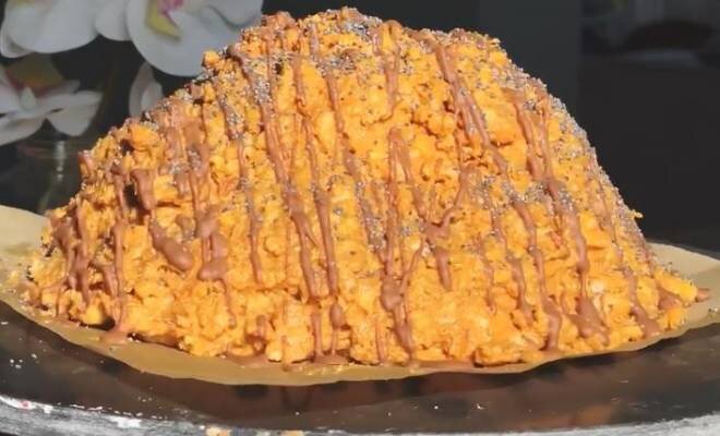 «Муравейник» — простое и вкусное пирожное со сгущенкой
