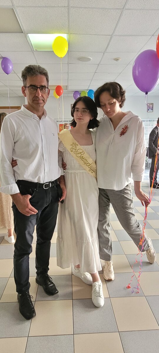 Ладно, ладно. Красивые мы тоже тут))) и да, это и есть серия с фото моей аватарки канала