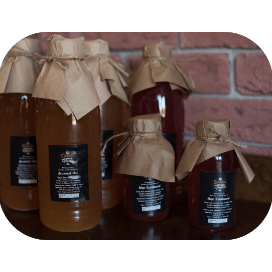 Квас домашний, освежающий напиток с кисло-сладким вкусом от "Брецель". 