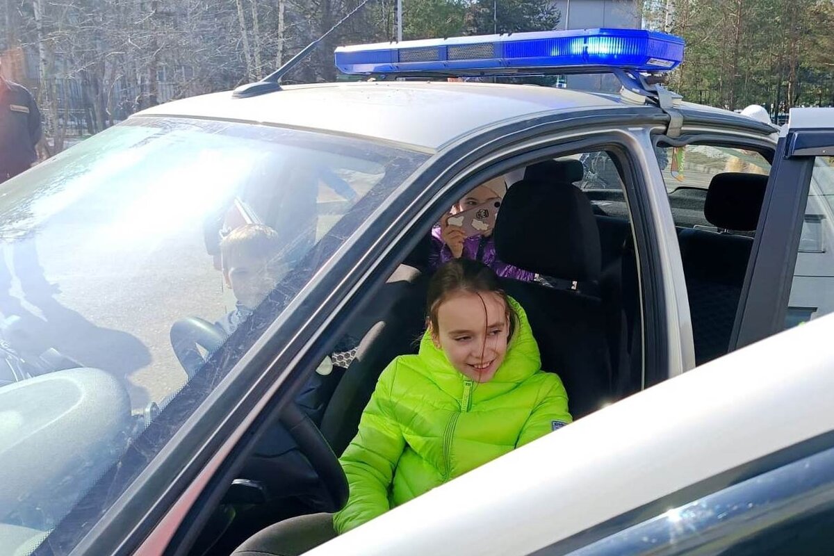 Охрана значок. Работа охранником во всеволожске. Охранник. Работа охранником во всеволожске. Частный охранник.