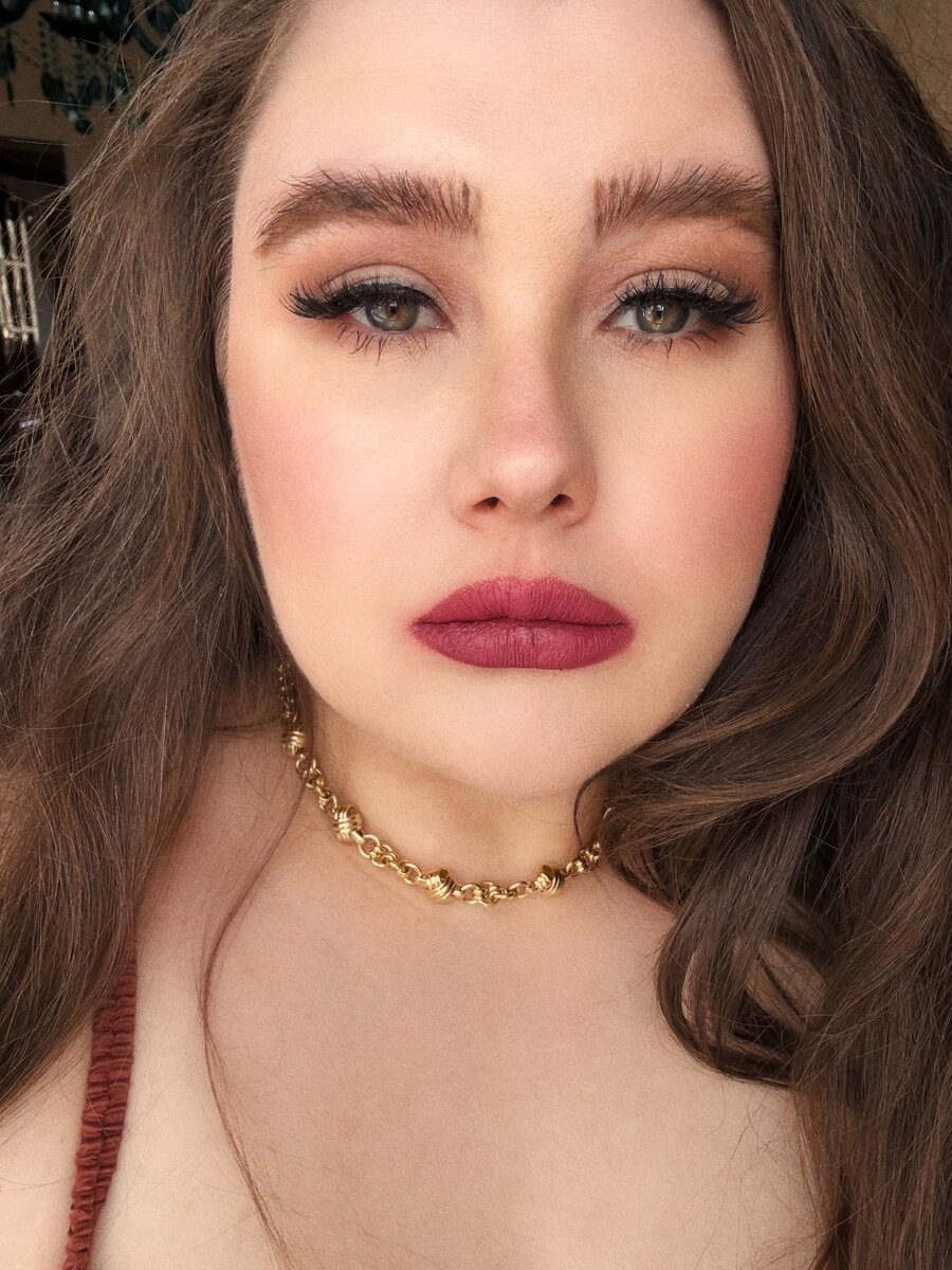 Оттенок Hydra Plum