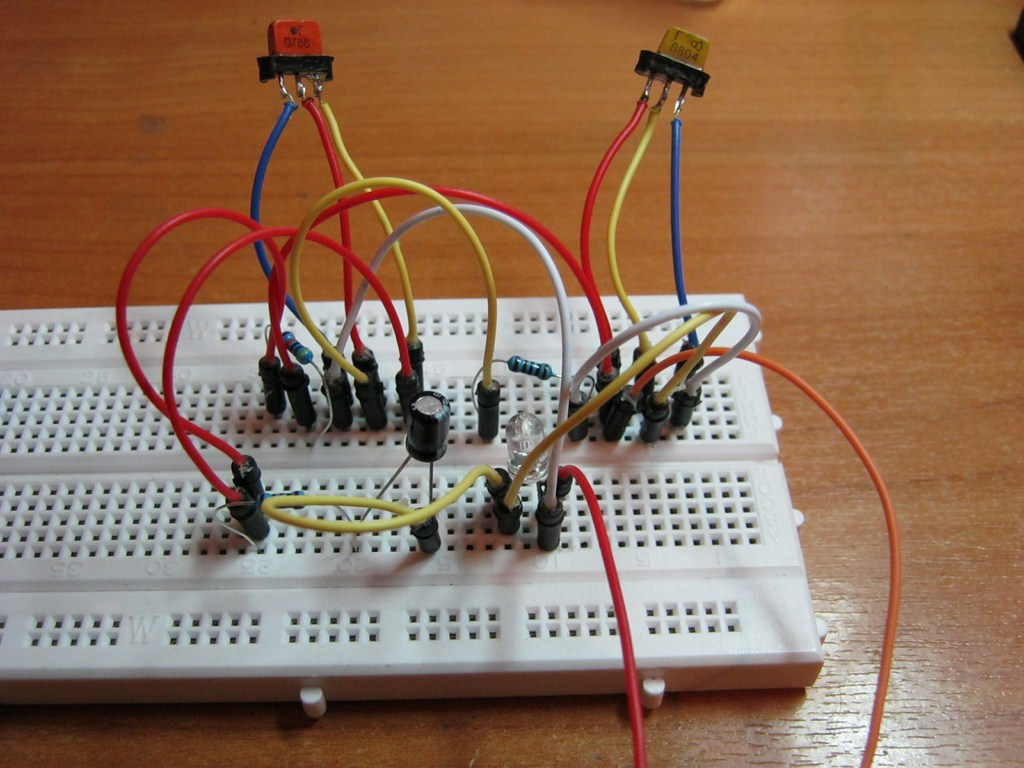 мигание светодиодами с разной частотой | Аппаратная платформа Arduino