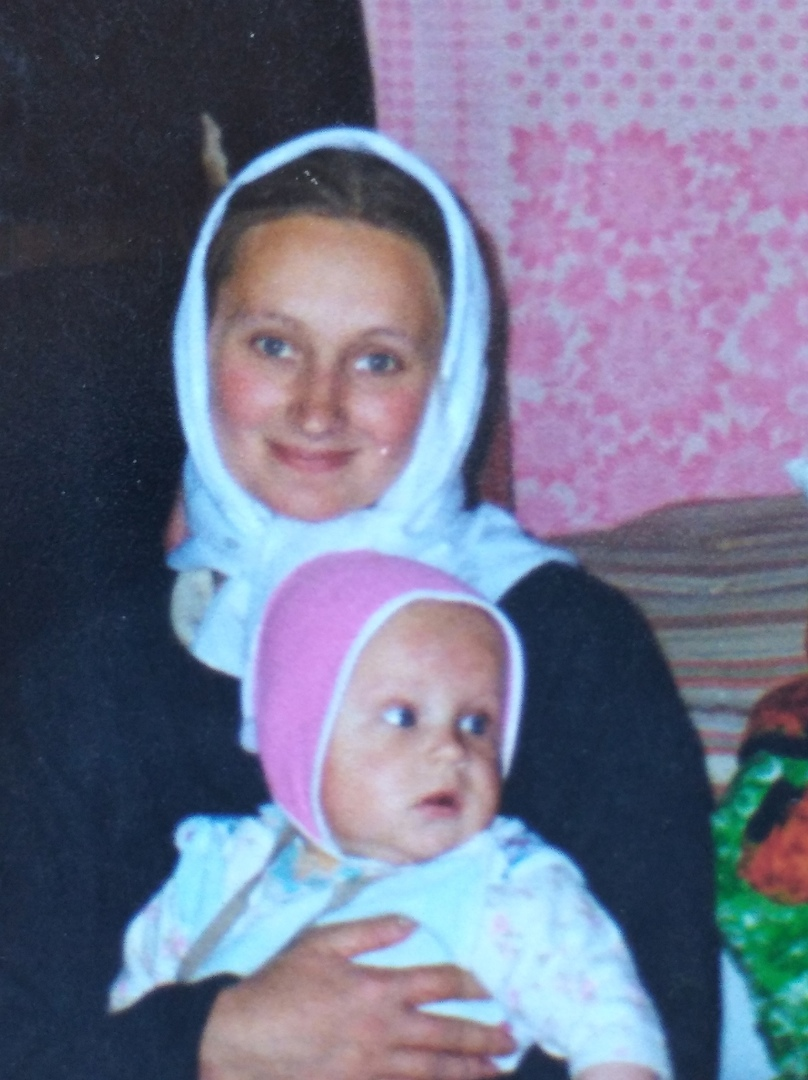 1999 год, я и Коленька (наш 7 ребёнок)