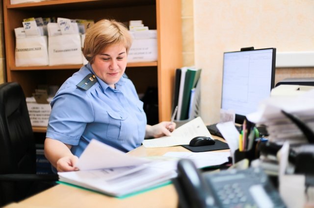    Когда накладывается арест на недвижимое имущество и где о нем узнать?