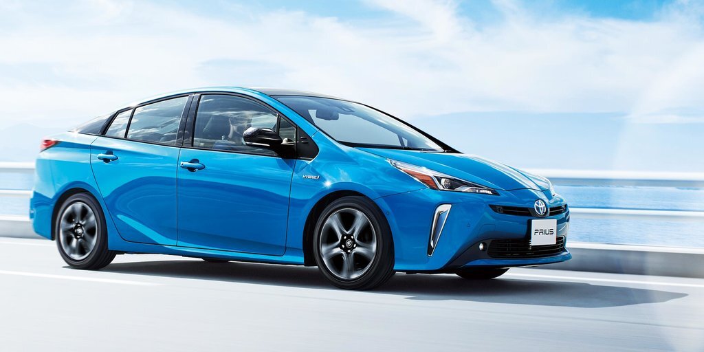 Отличие toyota prius от toyota prius phv