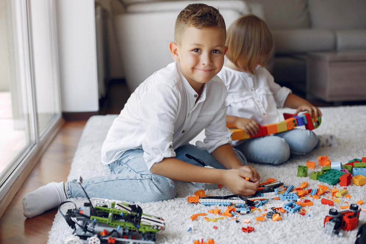 Конструкторы Лего для детей от 3 до 5 лет купить для мальчиков и девочек в России | Robo3