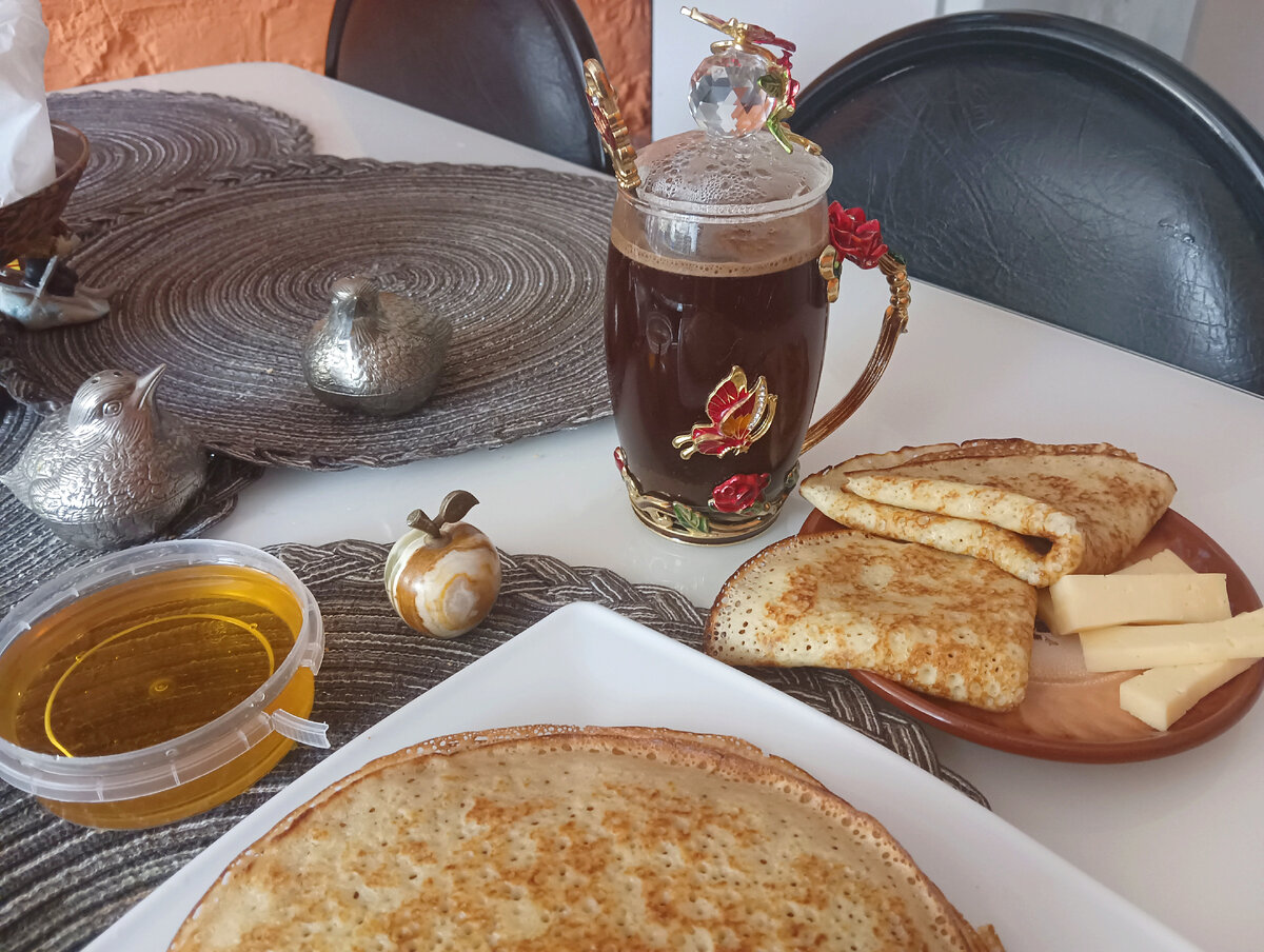 Фото автора. Как и все ниже. Завтрак дома. 