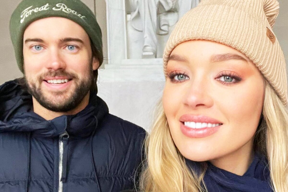     Забеременела после выкидыша: комик Джек Уайтхолл и его любимая девушка готовятся стать родителями