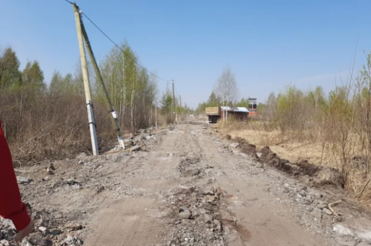    Под Тюменью дачники возмущены опасным соседством со строительным мусором